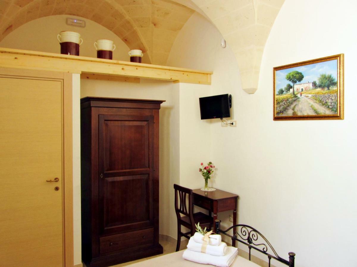 B&B Mandolea Manduria Bagian luar foto