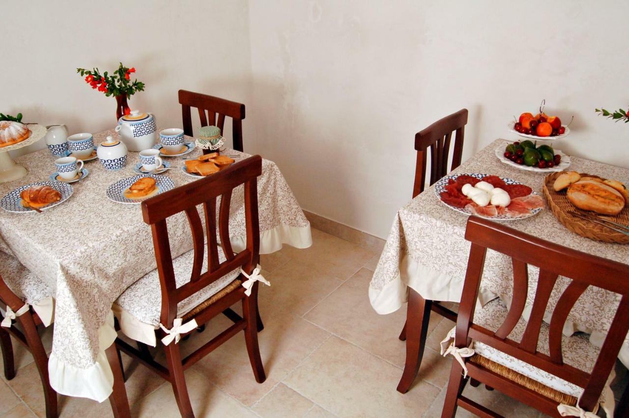 B&B Mandolea Manduria Bagian luar foto